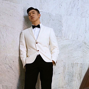 ��ʿ��ɫ�Y������