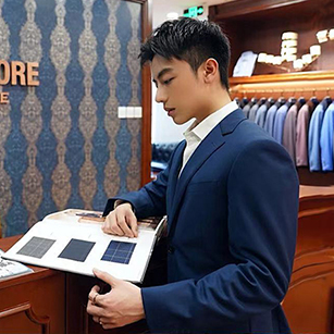 �{ɫ��(j��ng)����������