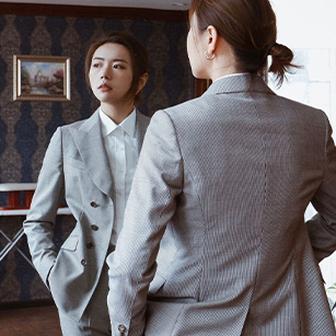 Ůʿ��ɫ���e��������